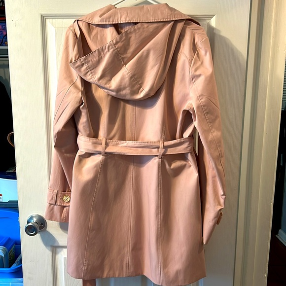 Guess baby pink double breasted belted trench coat size large - Picture 2 of 7